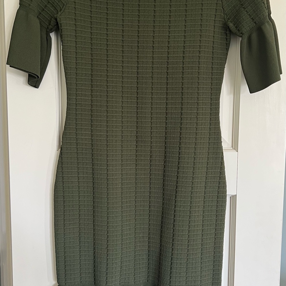 The dress is stylish and yet very comfortable. A must-have in your wardrobe